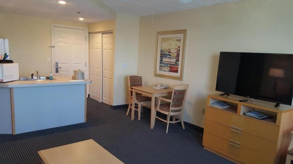 Chart House Suites And Marina Clearwater Beach Extérieur photo