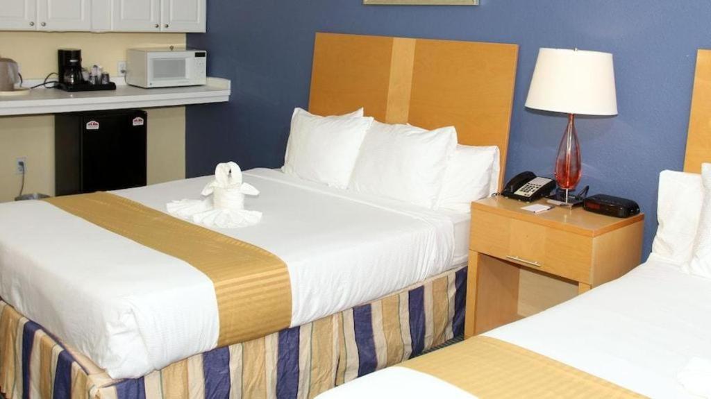 Chart House Suites And Marina Clearwater Beach Extérieur photo